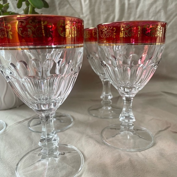 6  Pressed Glass Thumbprint Cordial Glasses Cranberry Band Gold Design - Picture 11 of 15